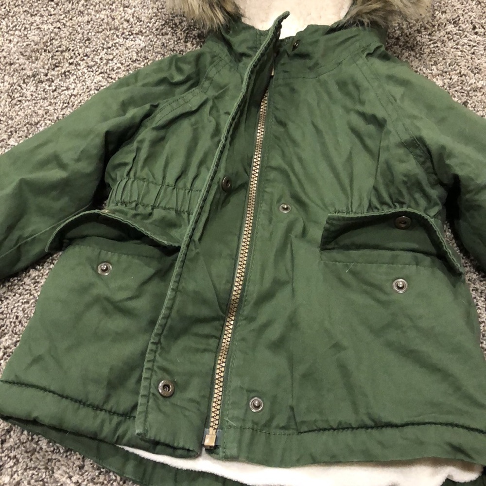Old Navy army green jacket fleece lined- Girls size 2T - Picture 3 of 5